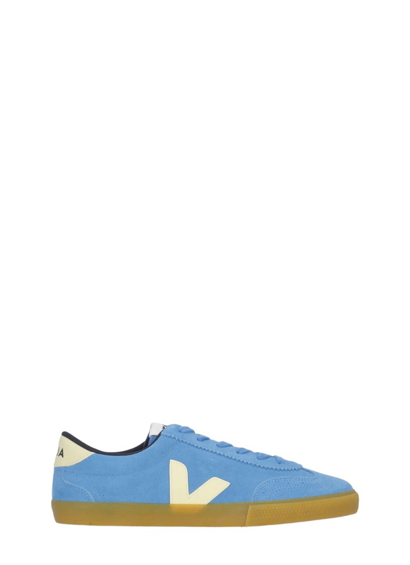 Photo: Veja Volley Sneakers