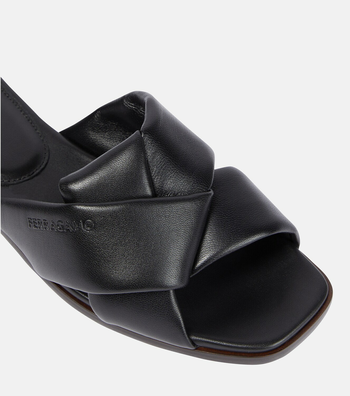 サンダル・ミュール Ferragamo SANDALS WOMAN ALRAI Salvatore Ferragamo Alrai Pink Purple Leather Sandal Slide