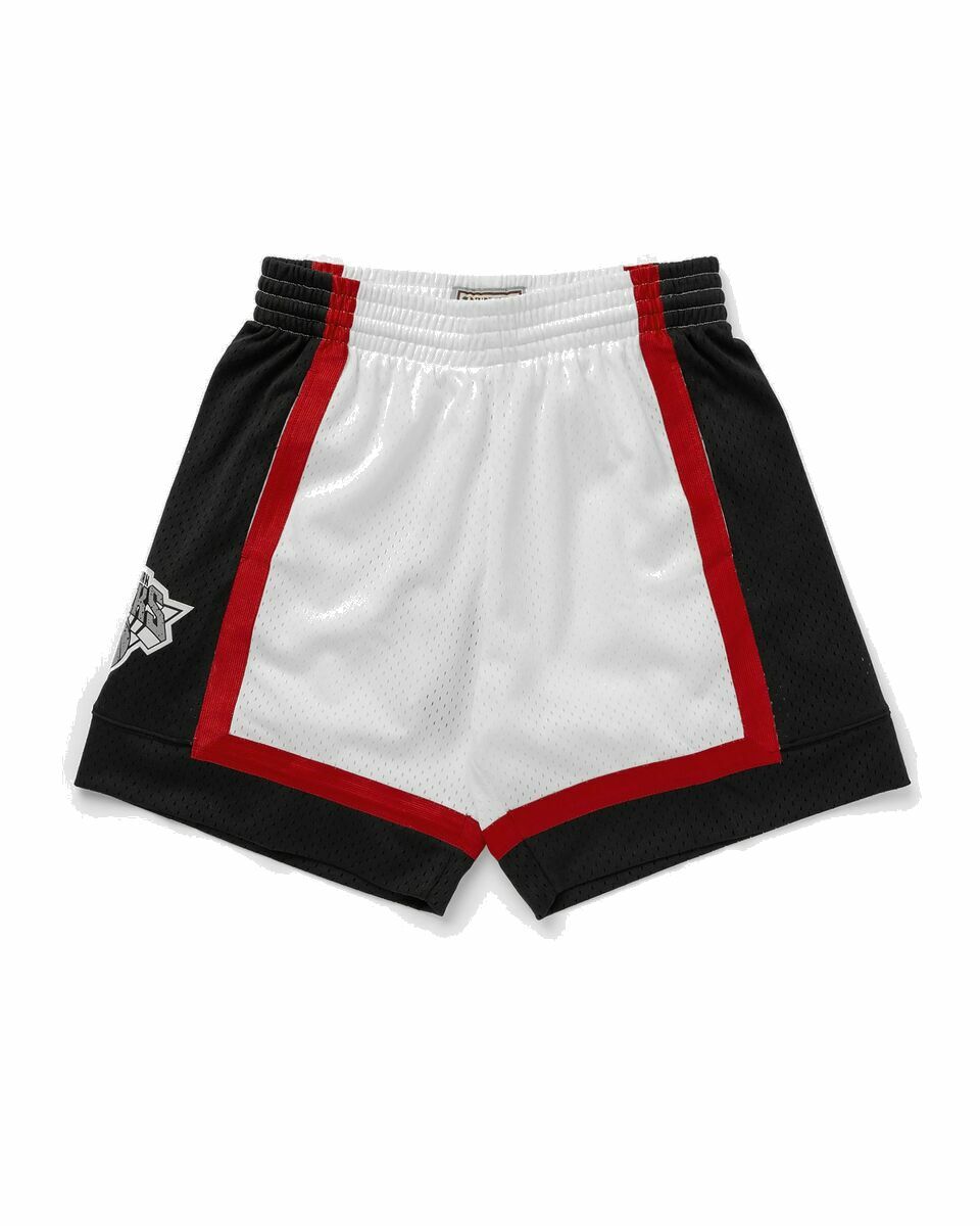 Photo: Mitchell & Ness Nba Cracked Cement Swingman Short Knicks 1996 White - Mens - Sport & Team Shorts