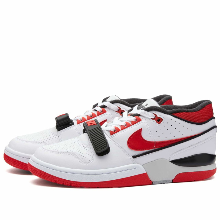 Photo: Nike x Billie Eillish AAF88 SP Sneakers in White/Red/Grey