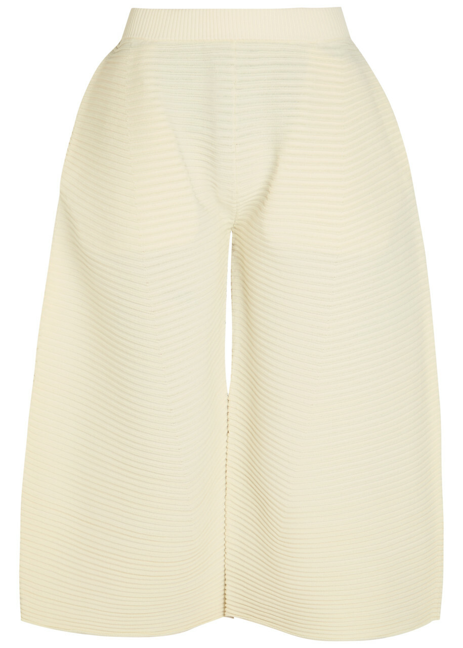 Issey Miyake Corrugated Cropped Ribbed-knit Trousers Off White