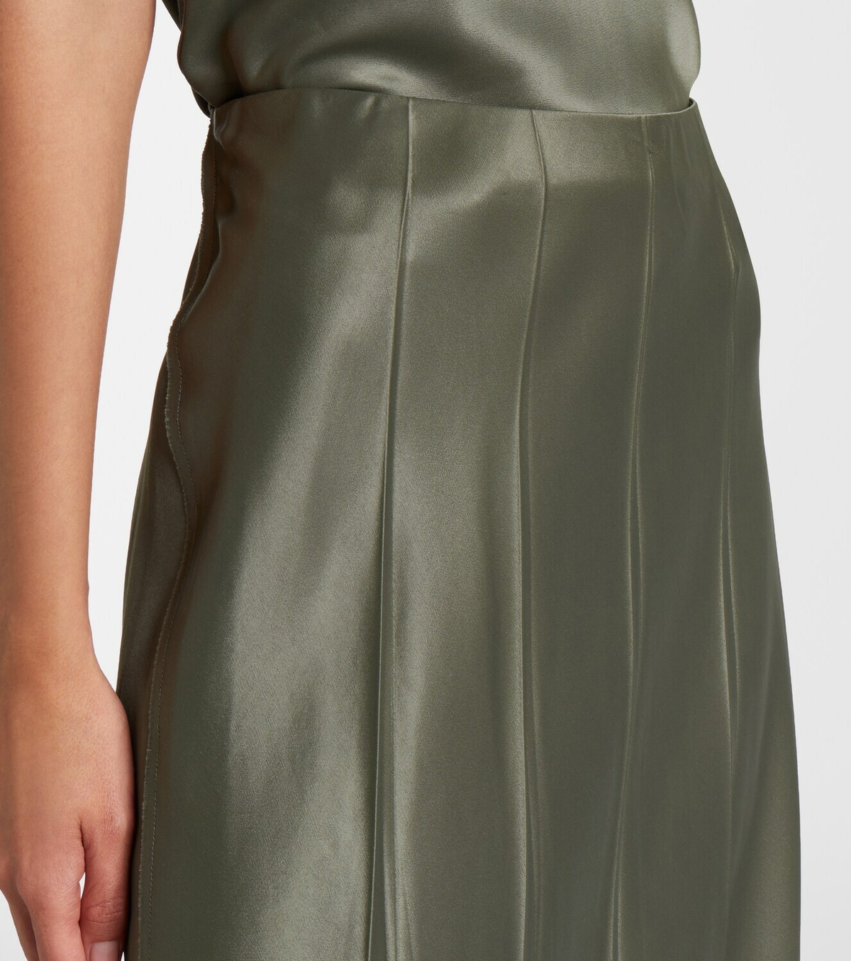 Vince Pleated satin midi skirt