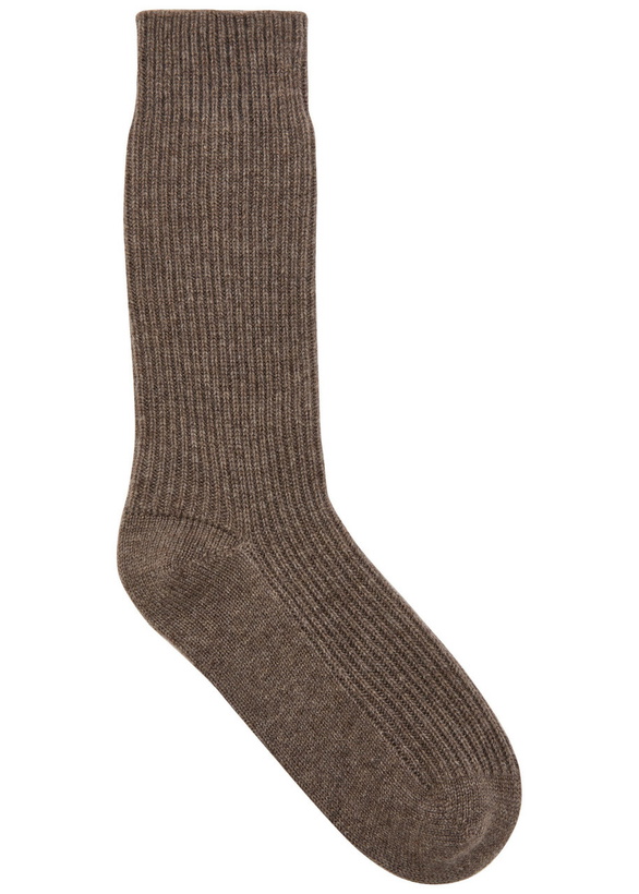 Photo: Lisa Yang Zera Ribbed Cashmere Socks - Brown - One Size