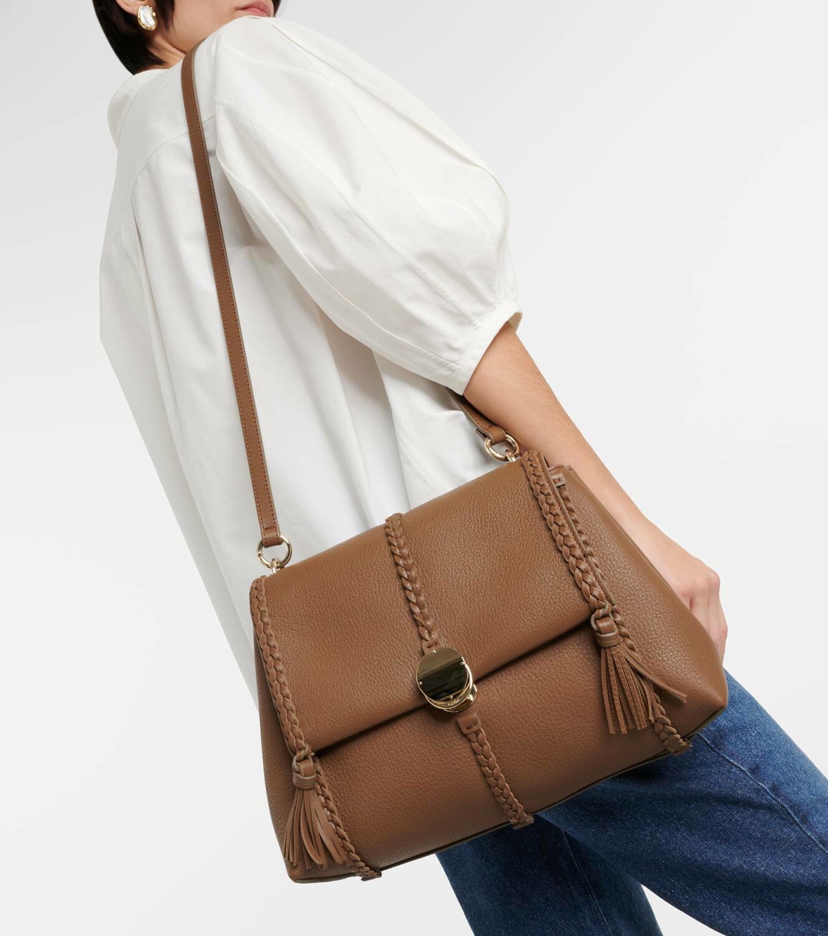 ショルダーバッグ・ポシェット Chloe Penelope Medium Grainy Leather Shoulder Bag Chloé Medium Penelope Leather Shoulder Bag | Neutrals | FARFETCH
