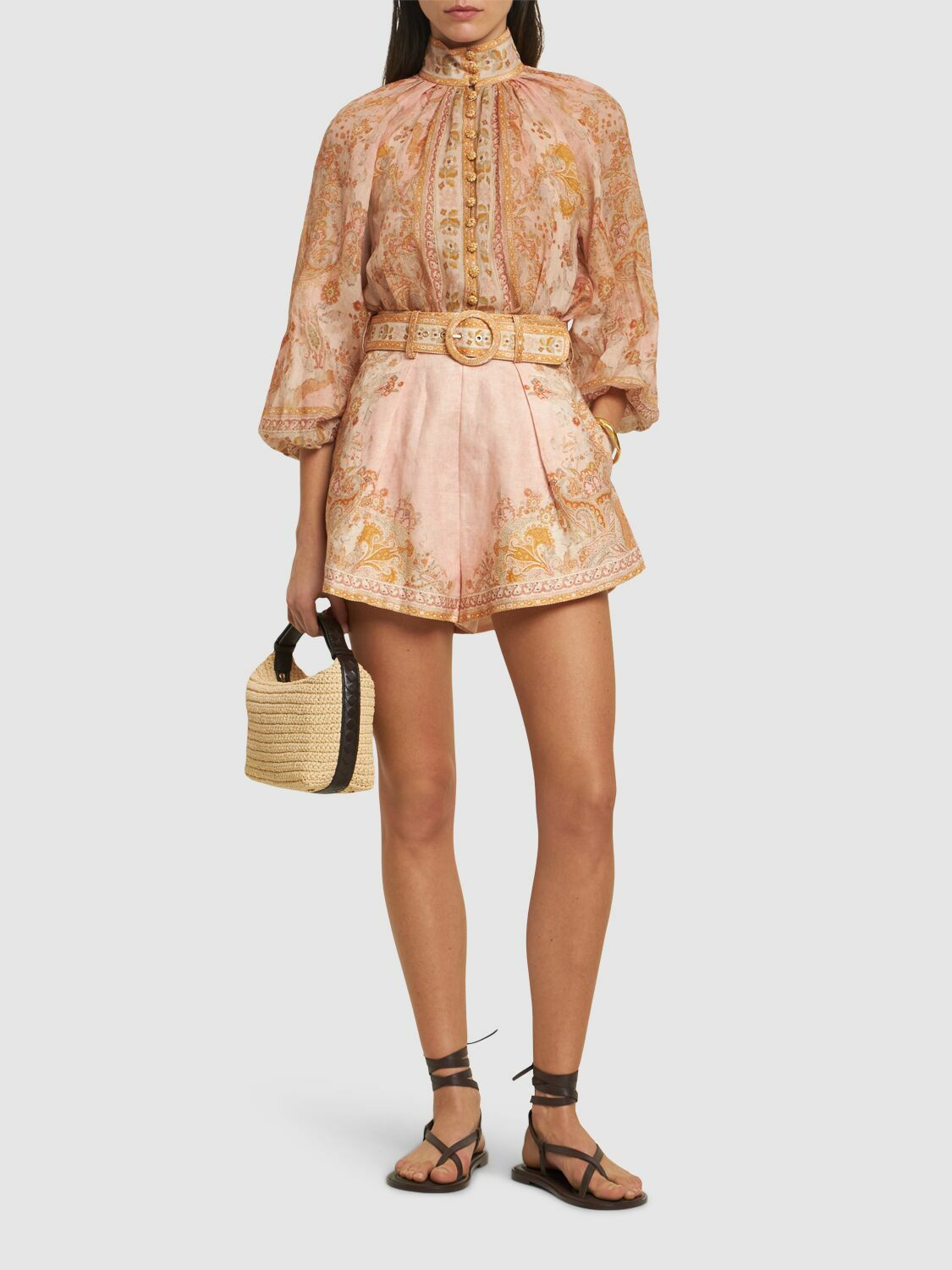 ショートパンツ Zimmermann Tailored Linen Bermudas ZIMMERMANN Button-embellished pleated linen shorts | THE OUTNET