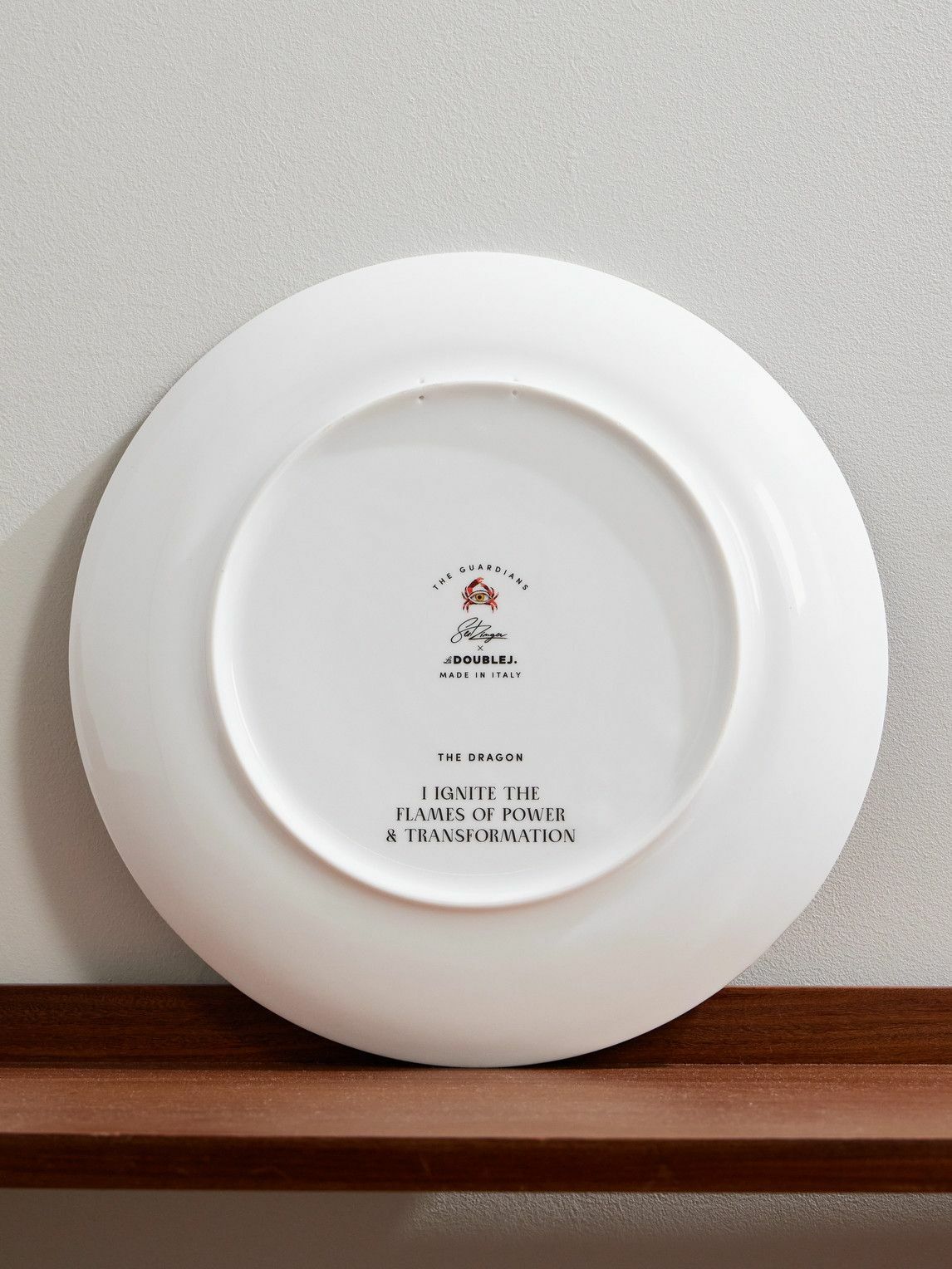 La DoubleJ - The Dragon Gold-Trimmed Porcelain Decorative Plate