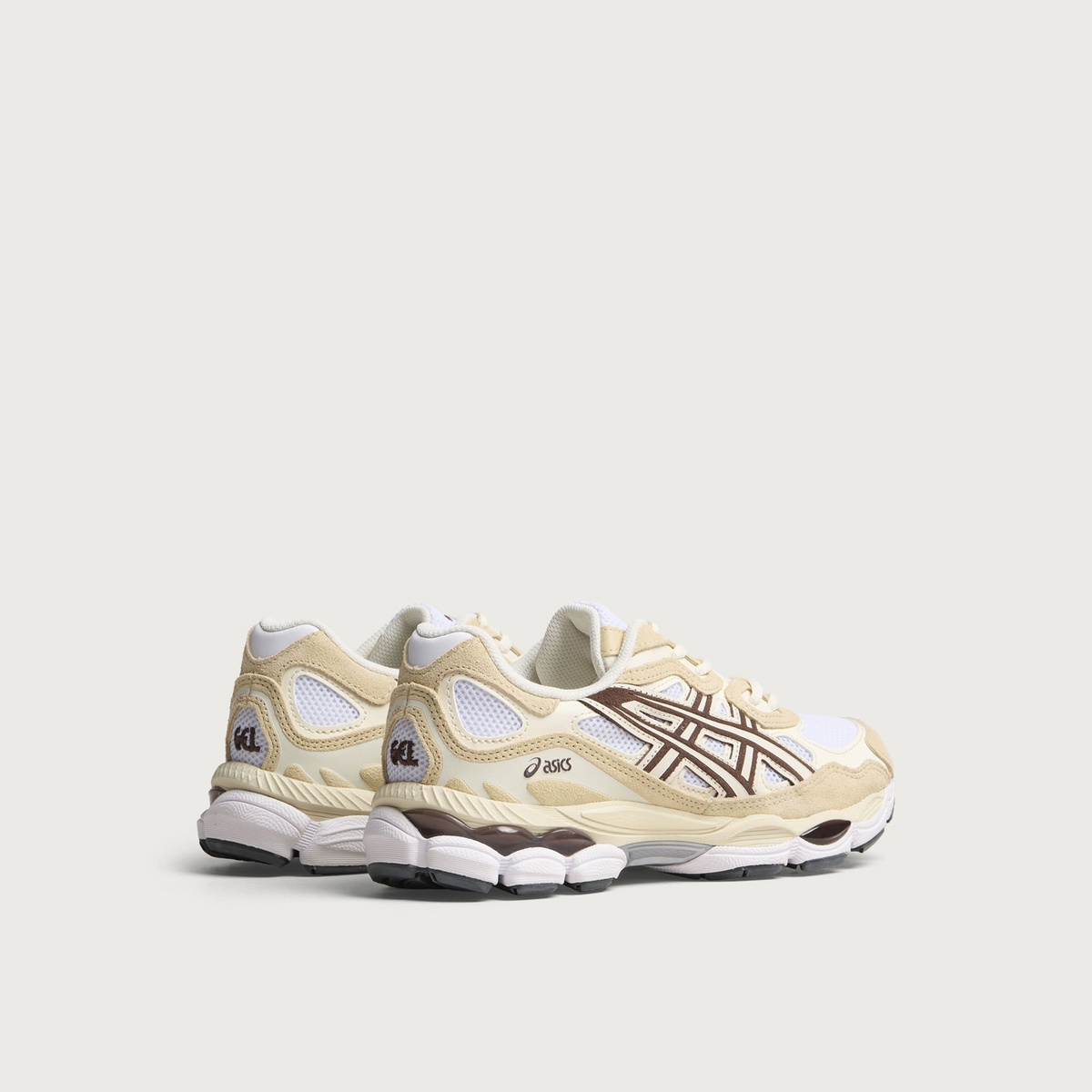 Asics GEL-NYC Sneaker in White/Roasted Coffee