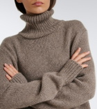 The Row Plira cashmere turtleneck sweater
