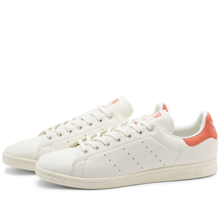 Photo: Adidas Stan Smith Sneakers in Core White/Preloved Red