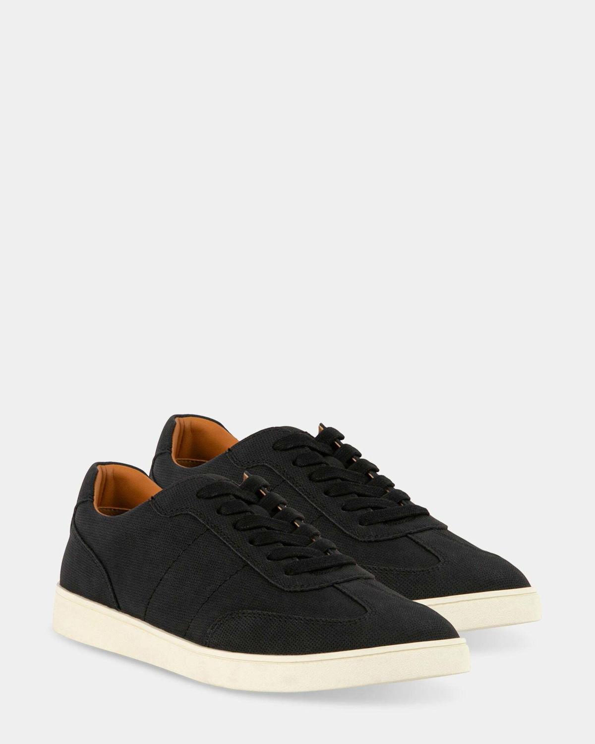 Steve Madden Radiantt Casual Shoes in Black
