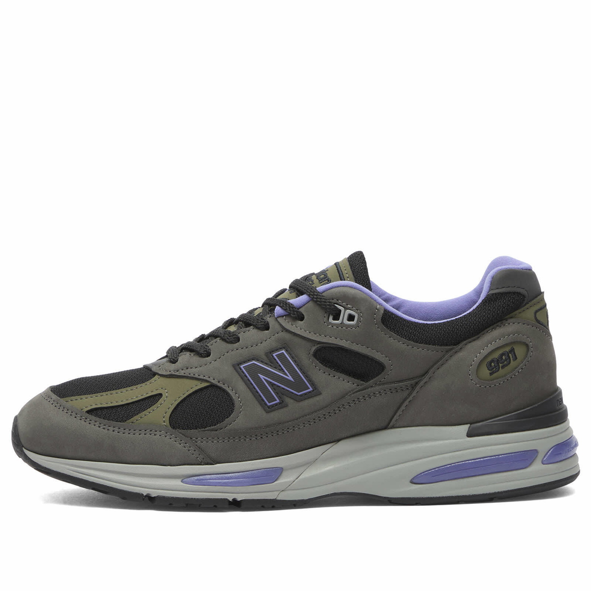 New Balance 991v2 Sneaker in Grey