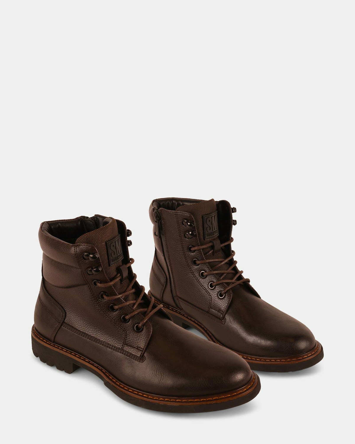 Steve Madden Freddo Boots in Brown