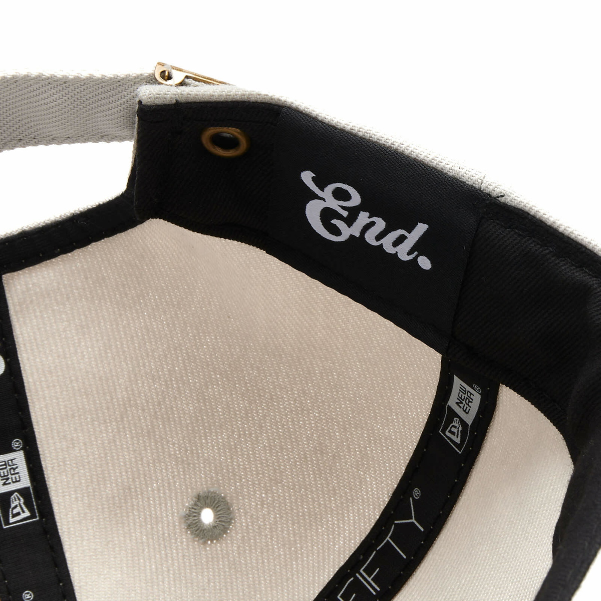 E by END. New Era 9Fifty Retro Crown in Stone