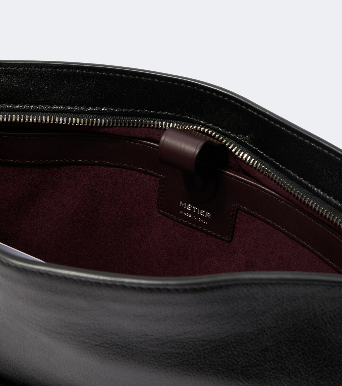 Métier Slide leather messenger bag