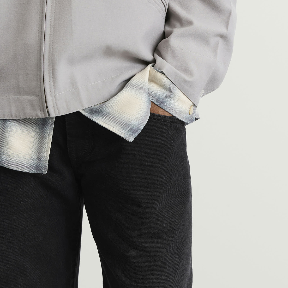 Maison Margiela Men's Double Pocket Trousers in Black Denim