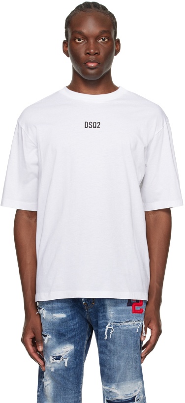 Photo: Dsquared2 White Loose Fit T-Shirt