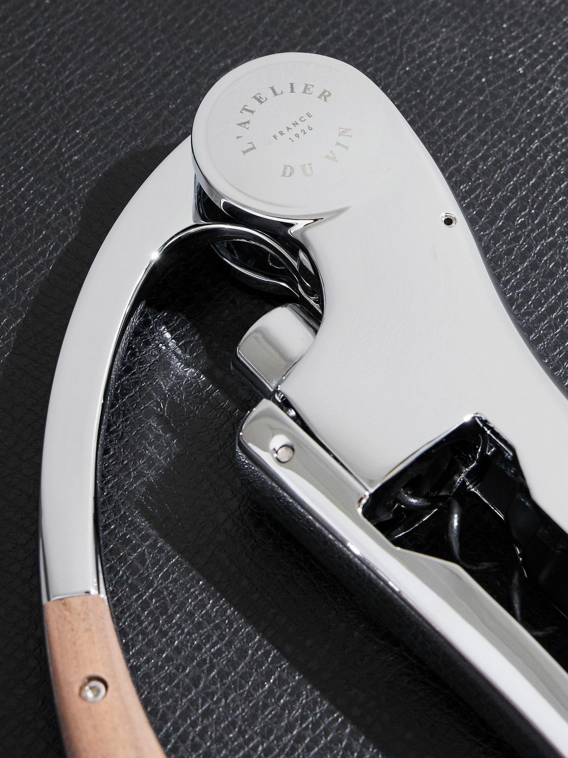 L'Atelier Du Vin - Oeno Motion® Nomad Silver-Tone and Walnut Corkscrew