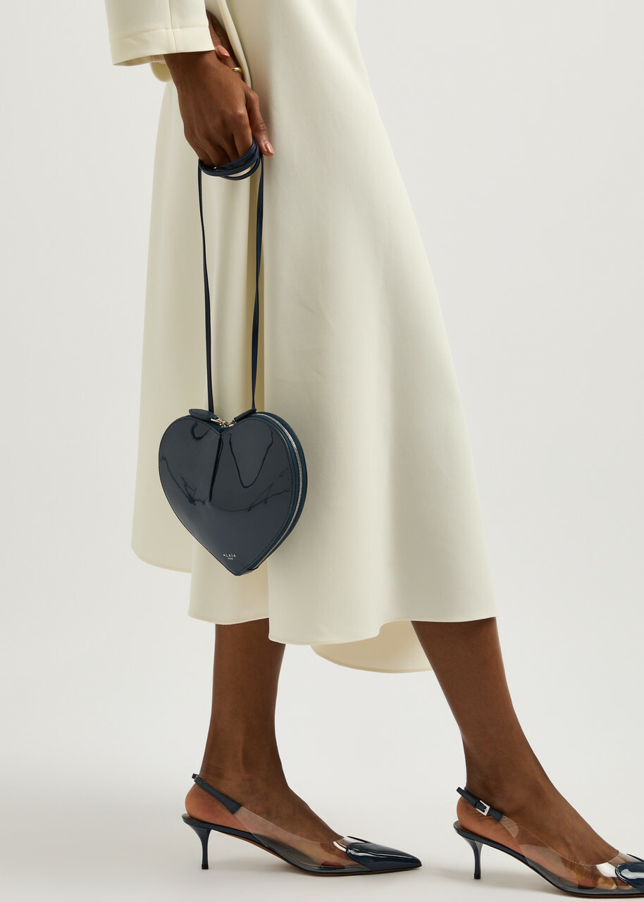ショルダーバッグ・ポシェット ALAIA LE CUR PATENT LEATHER SHOULDER BAG ALAIA Le Coeur Crossbody Bag in Patent Leather | Neiman Marcus