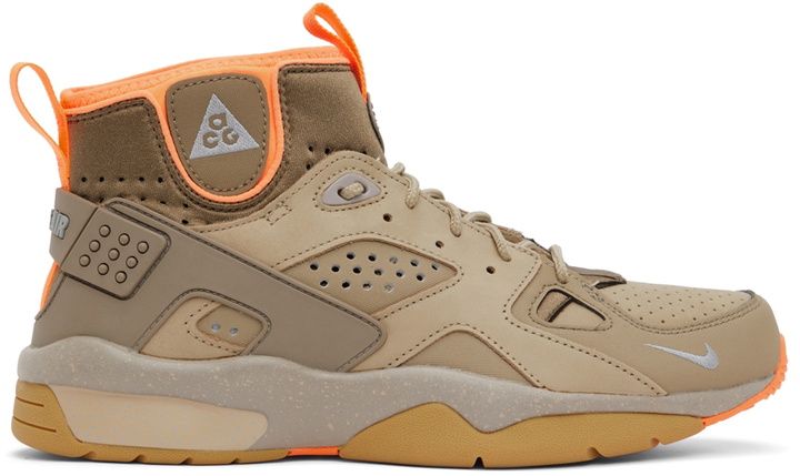 Photo: Nike Taupe ACG Air Mowabb Sneakers