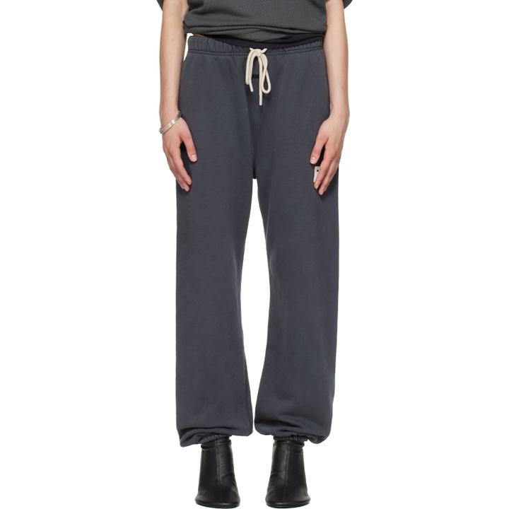 Photo: Fear of God ESSENTIALS Gray Classic Fleece Sweatpants