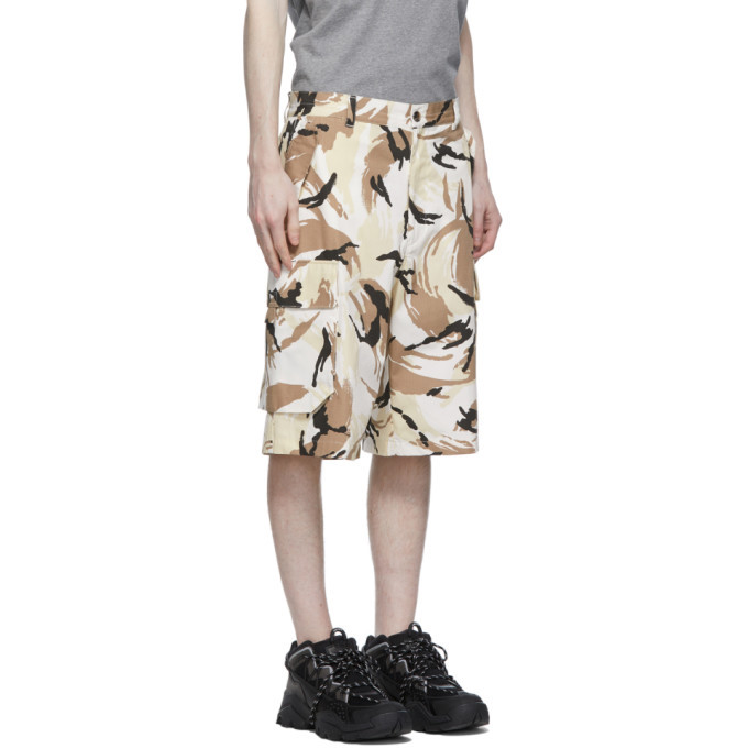 新品 KENZO CAMO PRINTED CARGO SHORT 31 Kenzo Beige Camo Cargo Shorts Kenzo