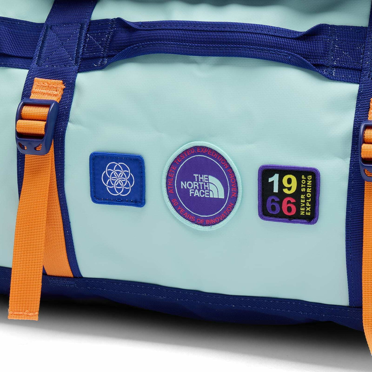 The North Face Men's Base Camp Duffel Expedition - S in Canal Blue/Bold Blue/Papaya 