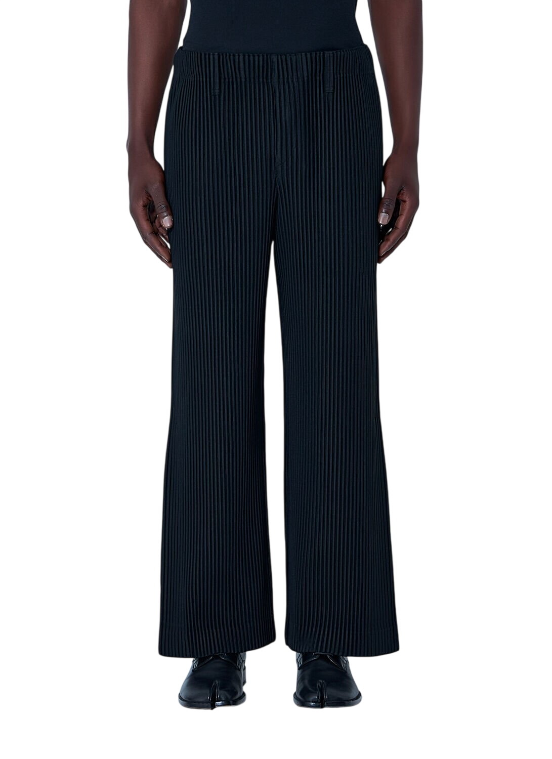 Homme Plissé Issey Miyake Men's Jf153 Cropped Easy Fit Pant in
