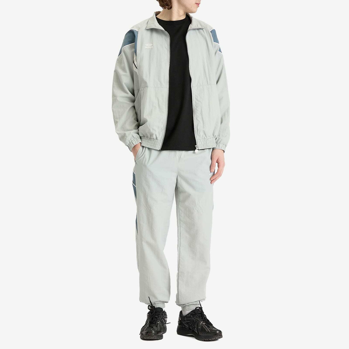 Umbro Relaxed Track Pant in Pearl Blue