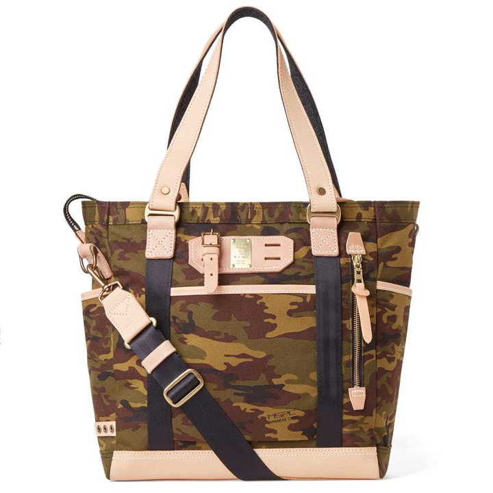 Photo: Master-Piece Surpass Tote Green