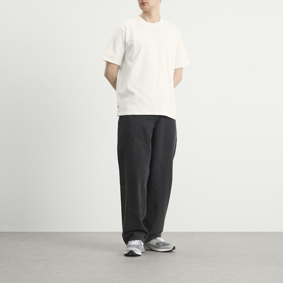 Levi's Men's Blue Tab Relaxed T-Shirt in White