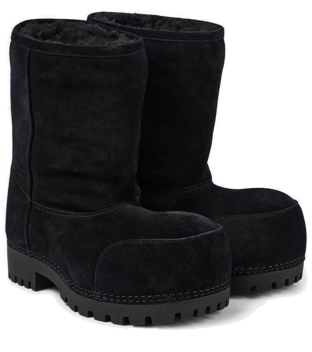 BALENCIAGA 25S ALASKA ANKLE BOOTS IN BLACK SUEDE