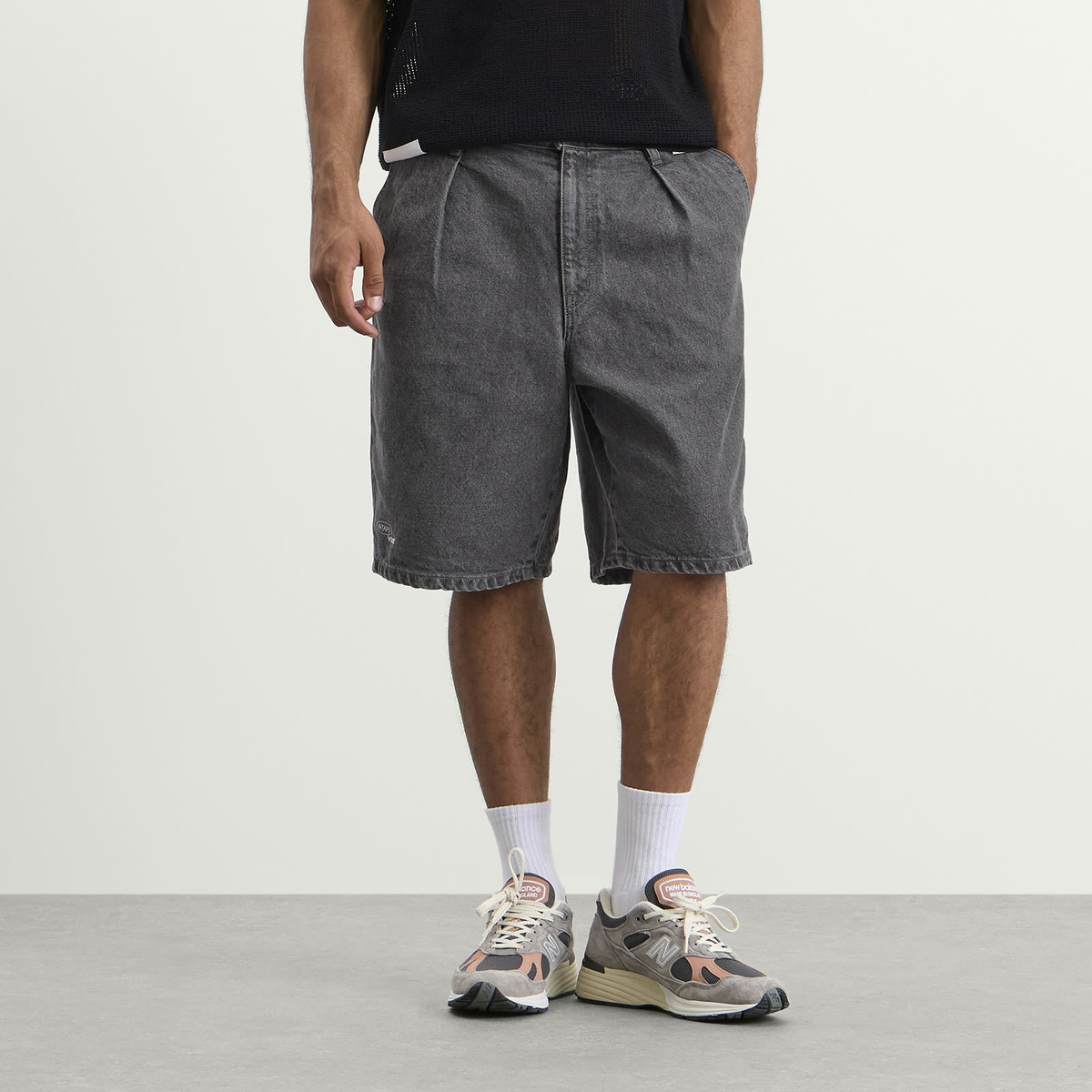 WTAPS Men's Blues Straight Shorts in Black
