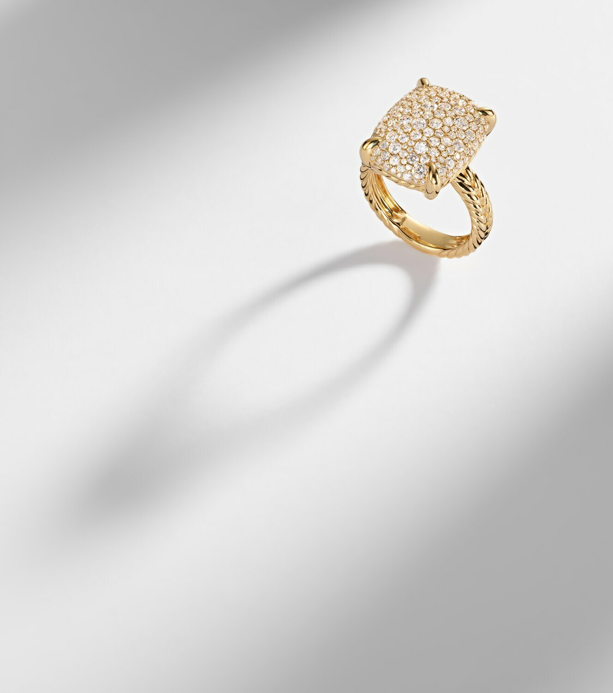 David Yurman Châtelaine® 18kt gold ring with diamonds