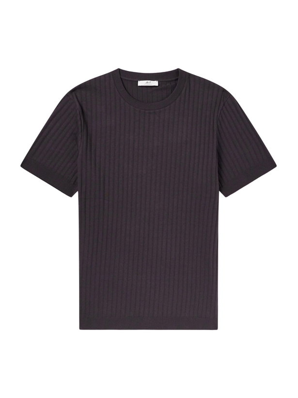 Photo: Mr P. - Ribbed Organic Cotton T-Shirt - Brown