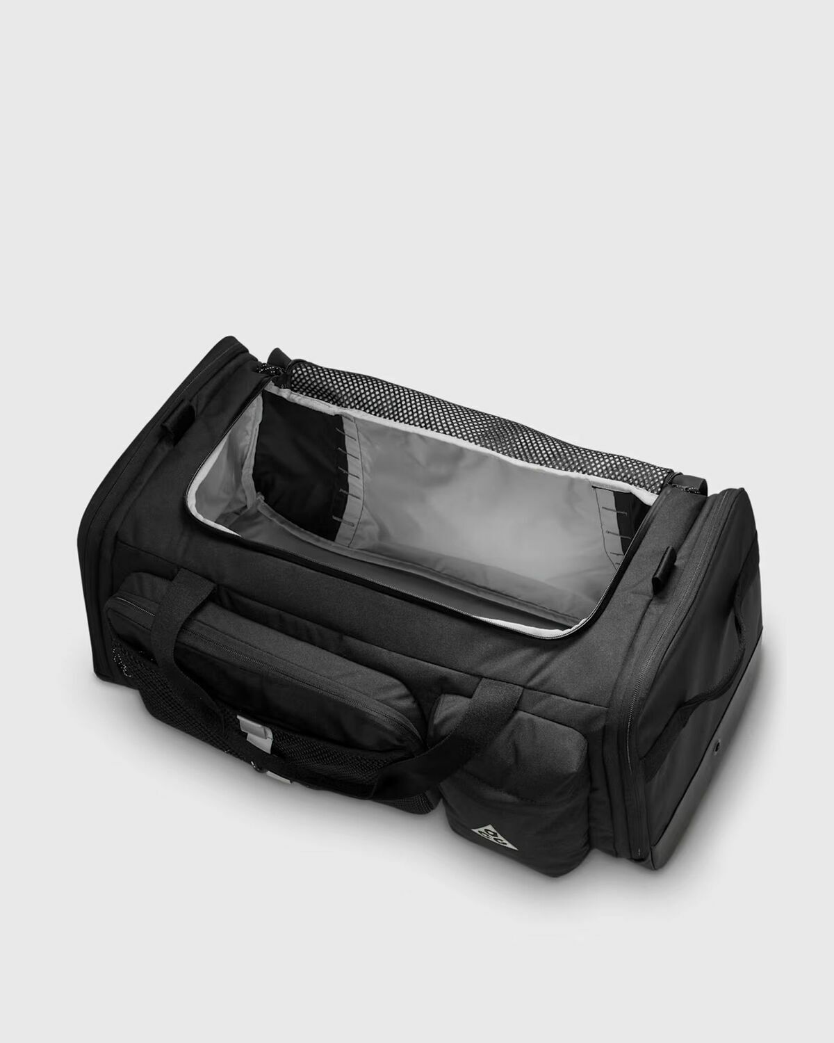Nike ACG DAYMAX DUFFEL BAG Black Mens Duffle Bags & Weekender