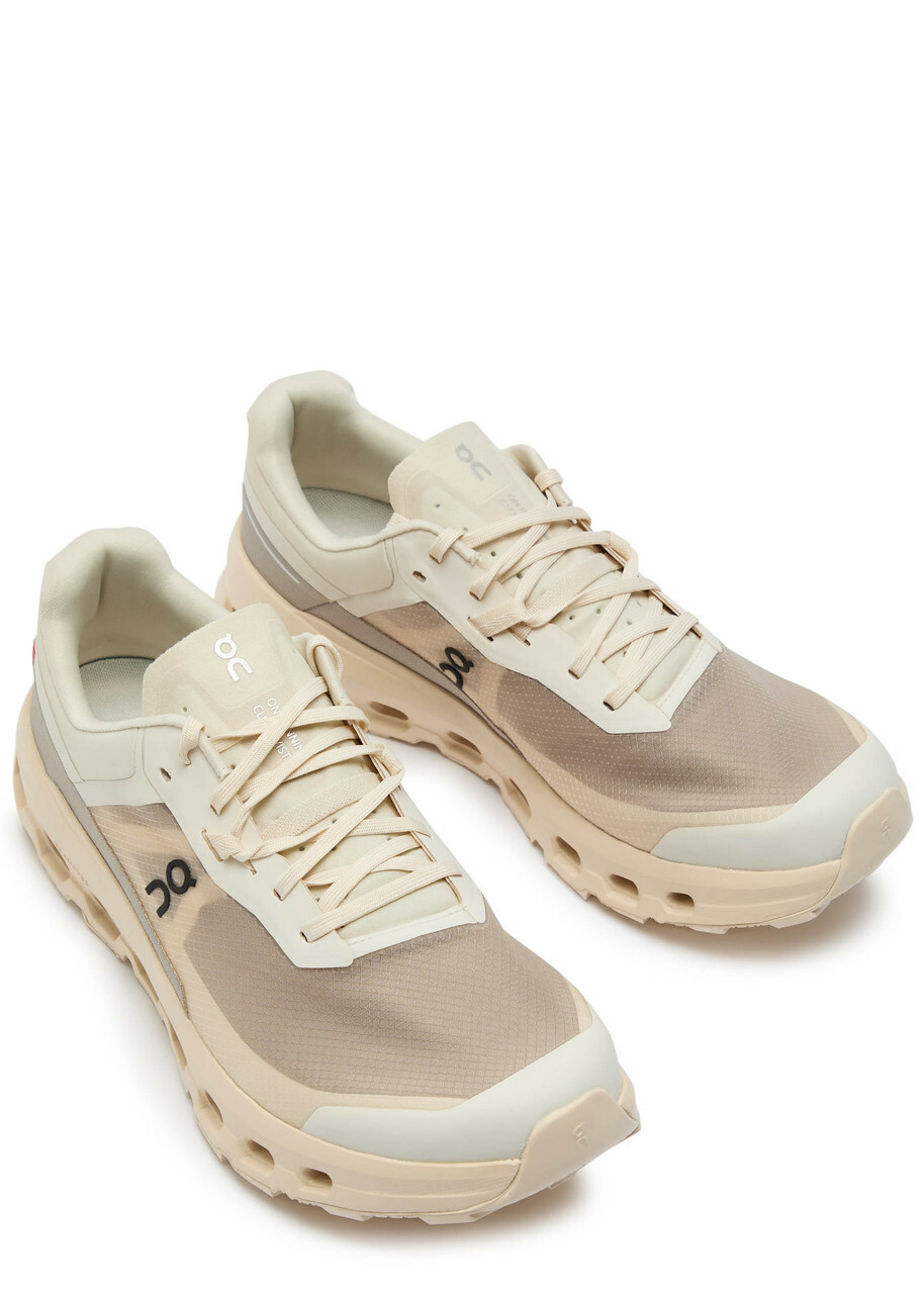 ON Cloudvista 2 Panelled Mesh Sneakers Cream