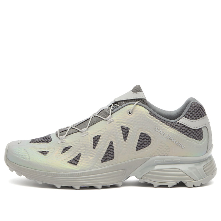Photo: Salomon XT-WHISPER VOID Sneaker in Alloy/Castlerock/Silver
