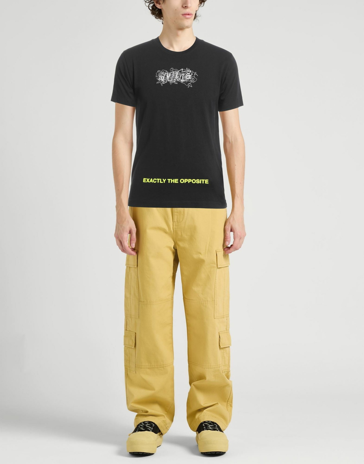 Off-white Mens T-shirt in Black