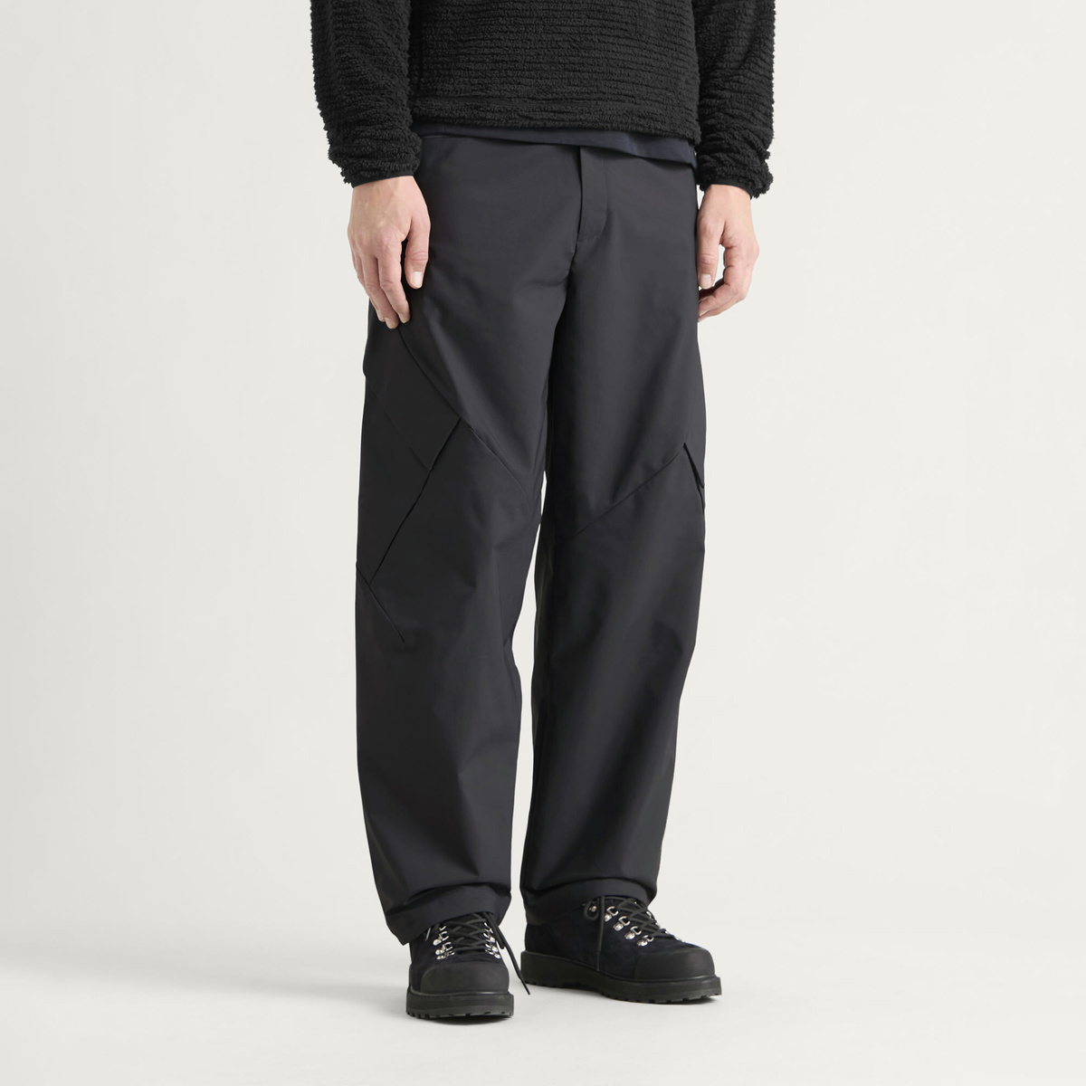 Goldwin Men's Pocket Double Weave Pants in Deep Charcoal