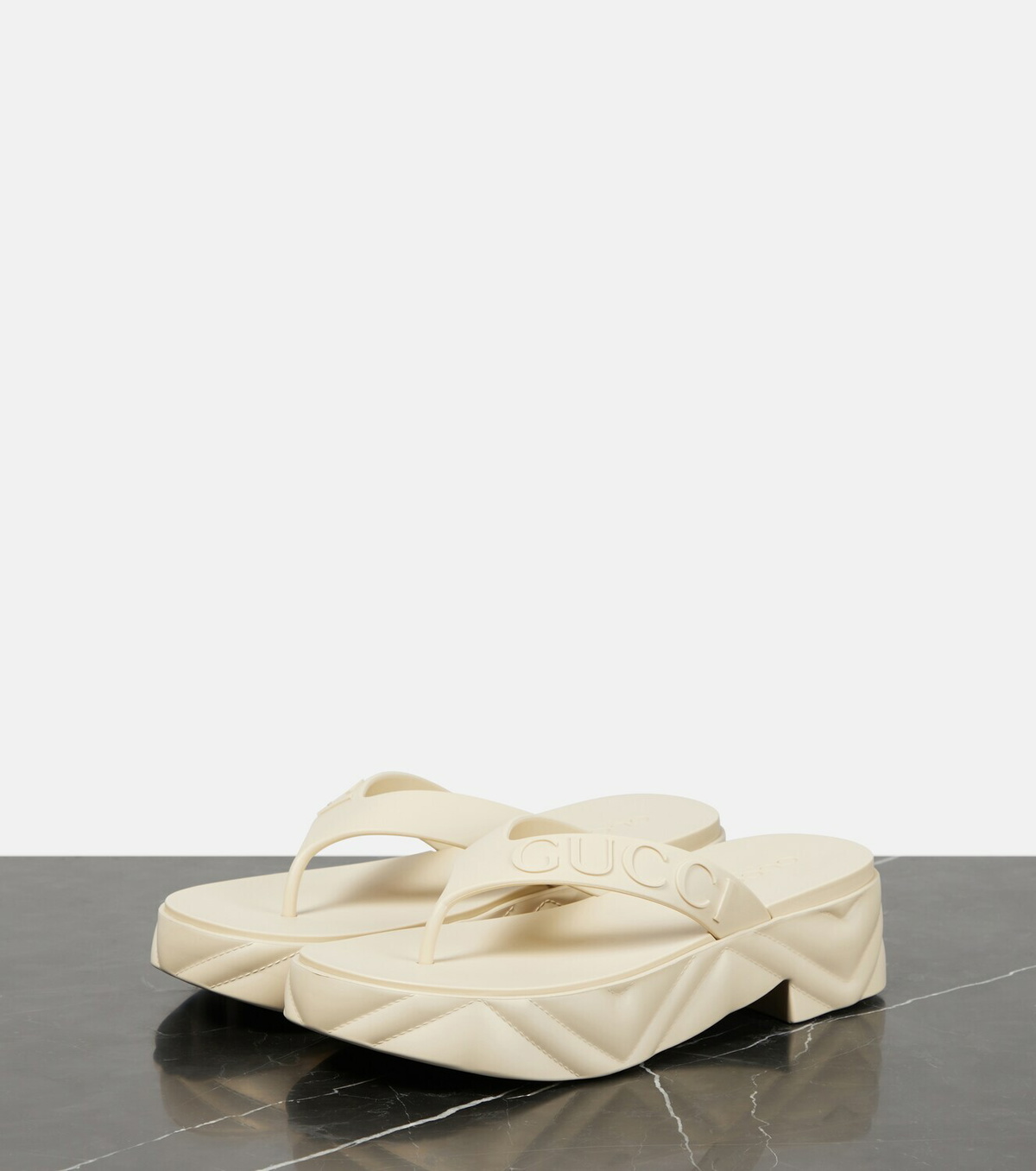 【関税＆送料込み】Gucci Sandals Gucci GG T Strap Thong Sandal in Black, Size 39.5, 9.5 US | eBay