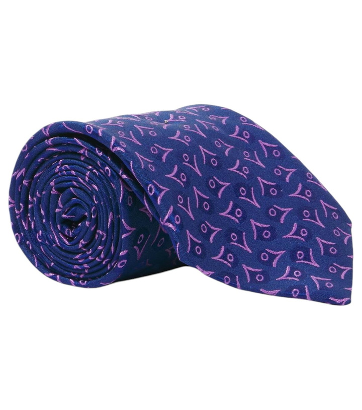 Photo: Charvet Embroidered silk tie