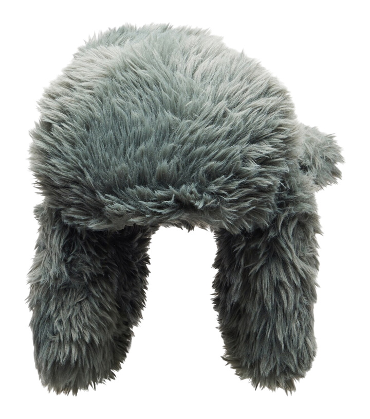 Photo: Ruslan Baginskiy Faux fur hat