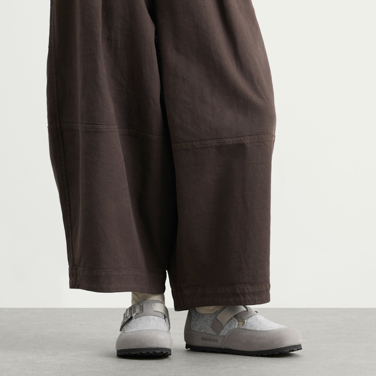 Birkenstock London Nova in Stone Coin Felt