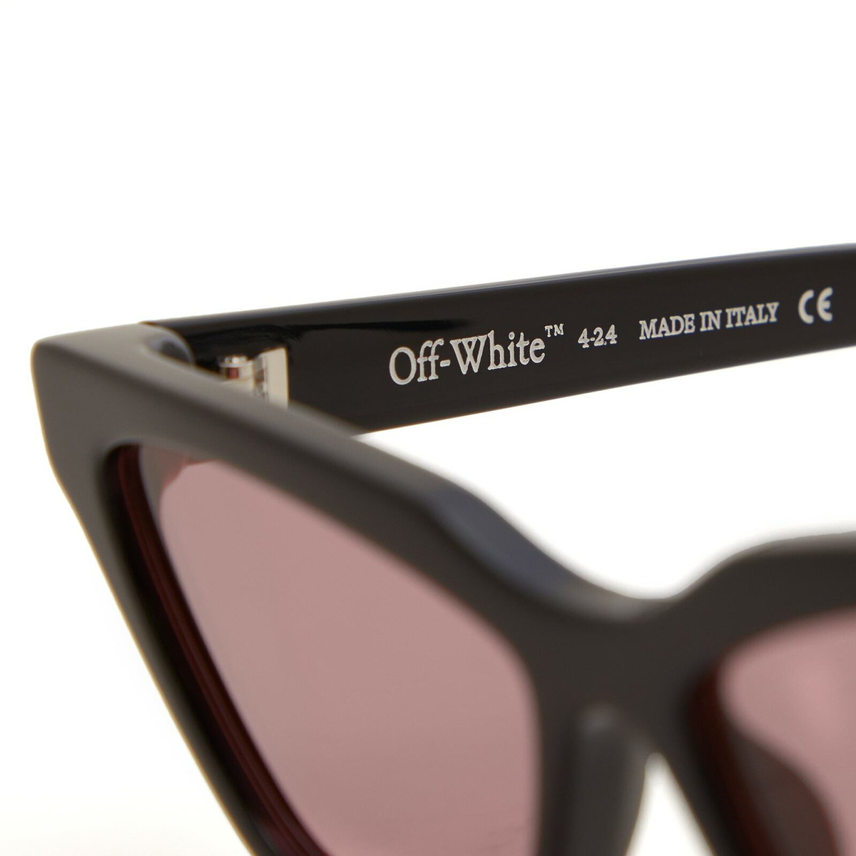 Off-White Sunglasses Women's Off-White Madison Sunglasses in Black/Red 