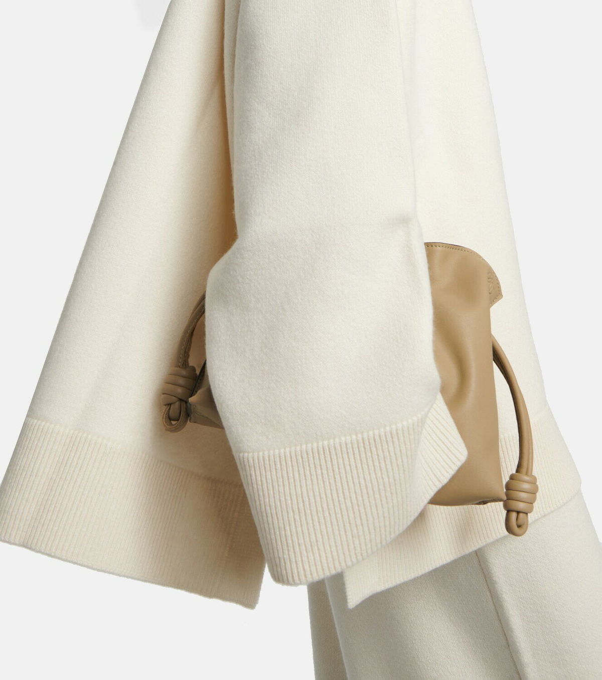 Loewe Oversized cashmere sweater Loewe Loewe Oversized cashmere sweater Loewe