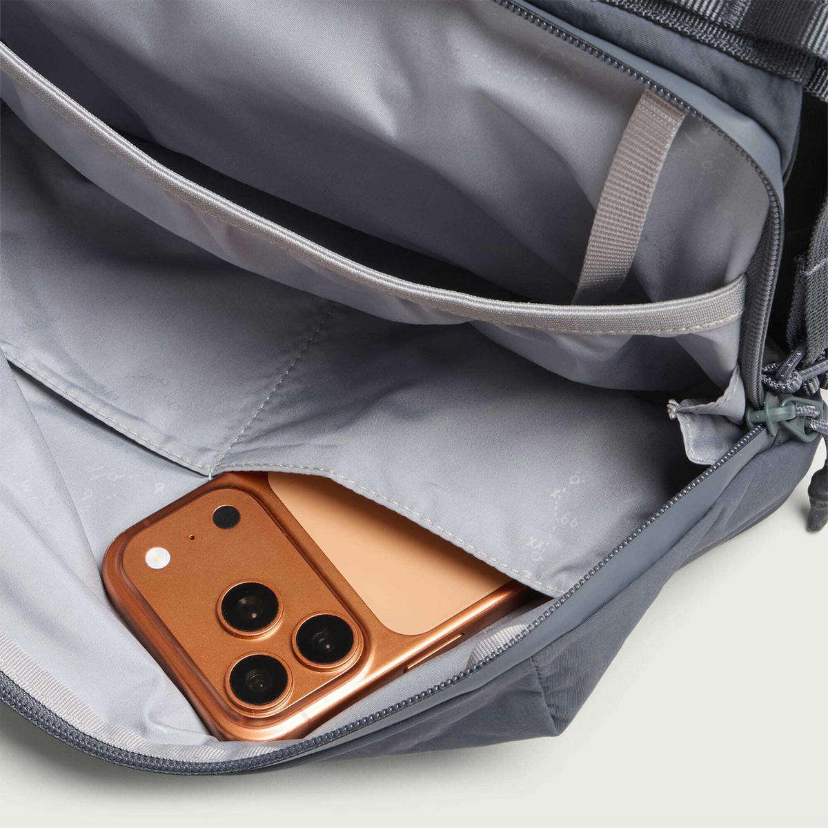 Topologie Bottle Sacoche Bag - Large in Burnt Ash 