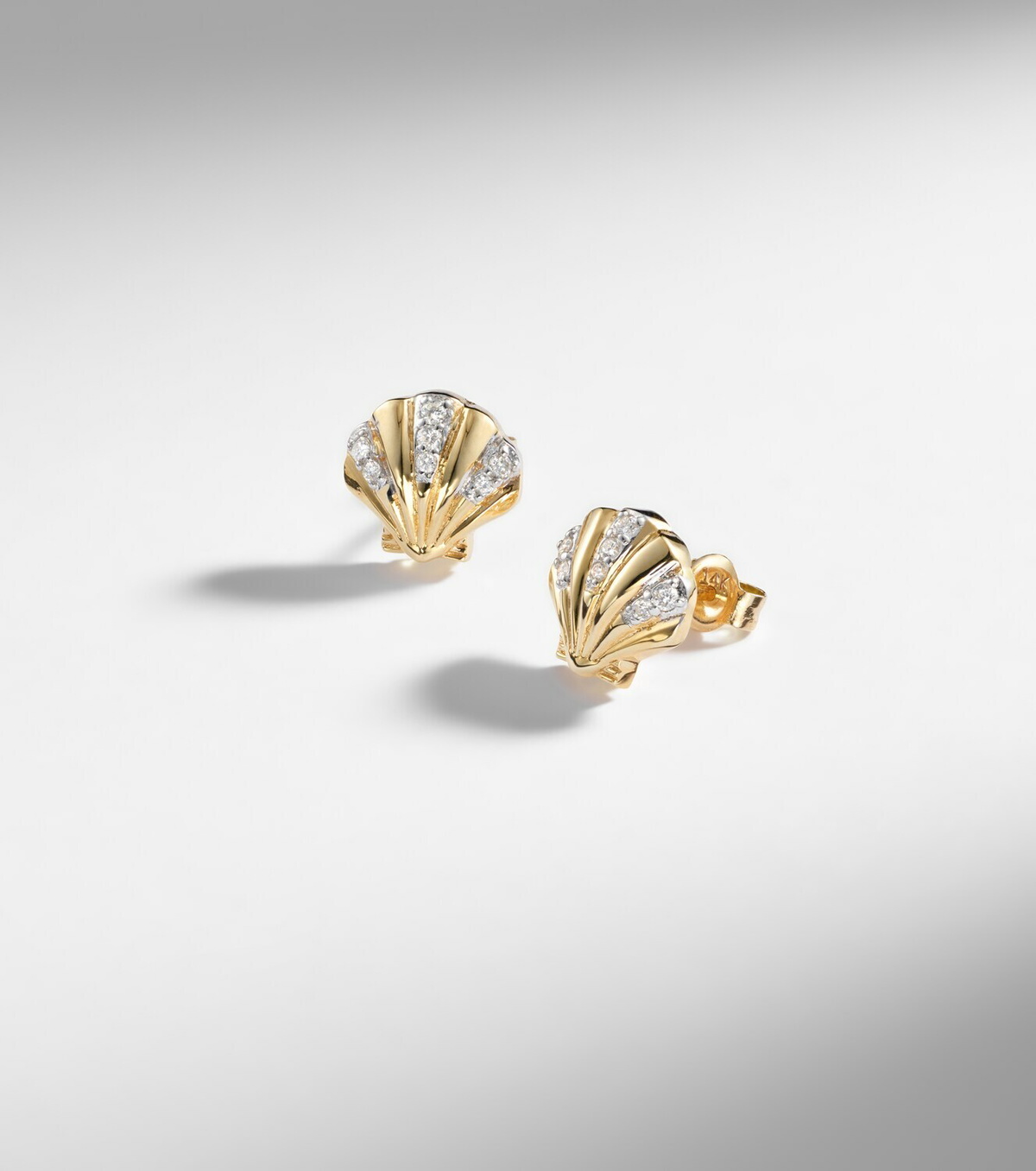Mateo Petite Venus 14kt gold (585/1000) stud earrings