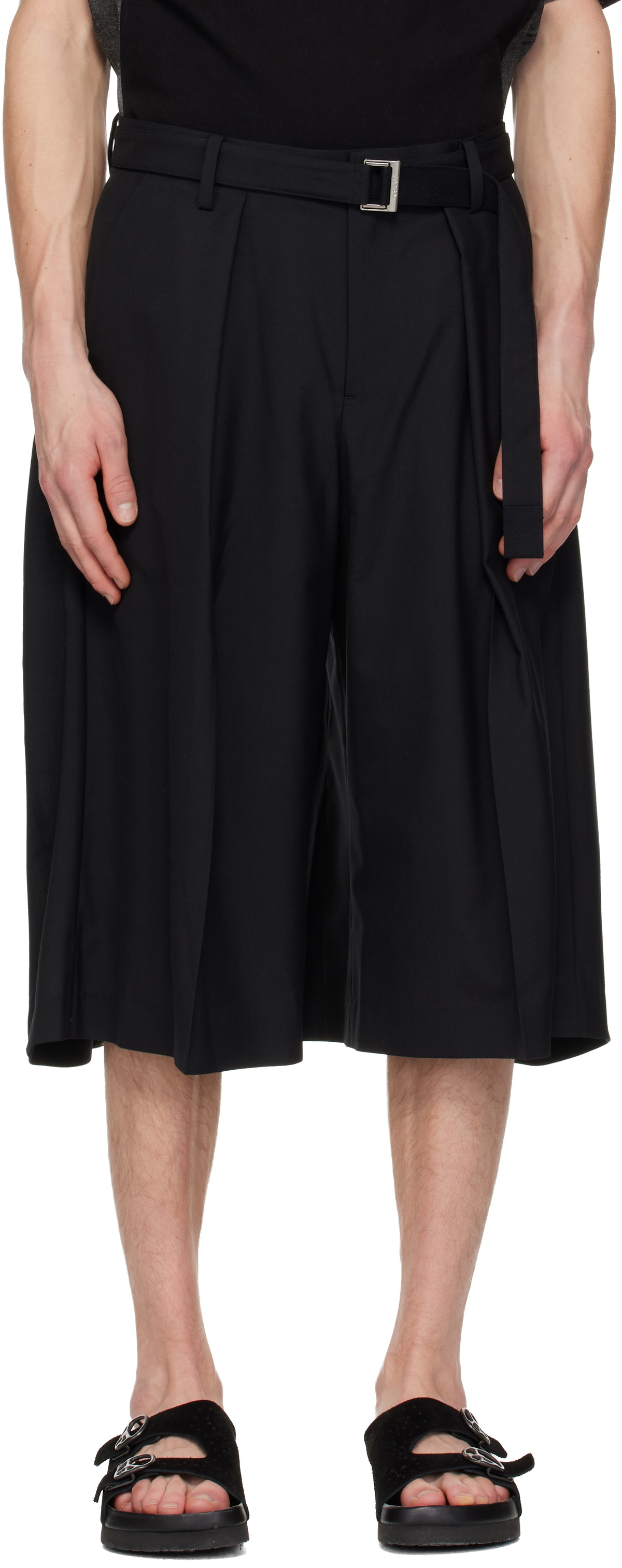 新品 今期 sacai Suiting Shorts 完売 サイズ0 sacai Black Suiting Shorts Sacai