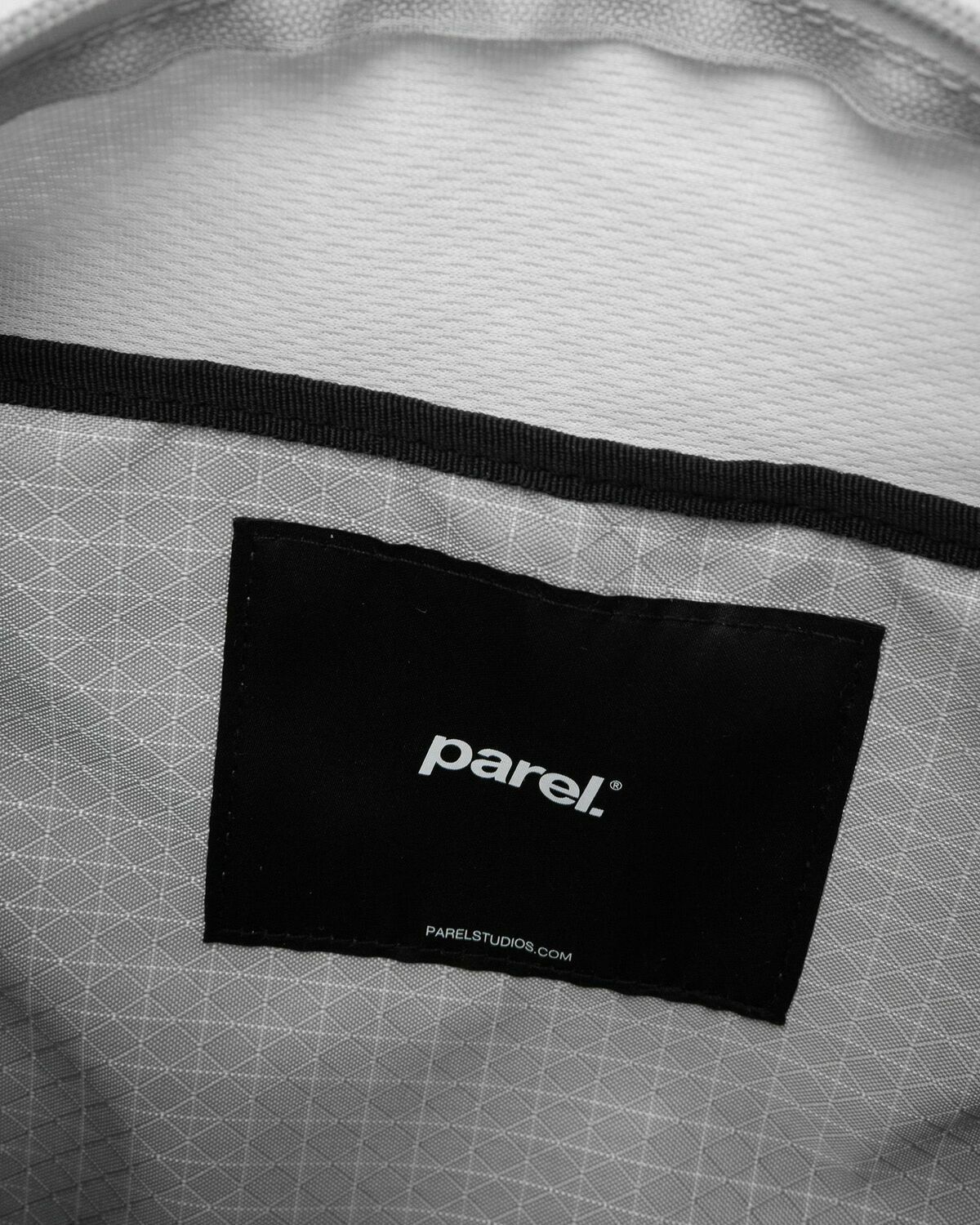 Parel Studios Lokka Bag M Grey Messenger & Crossbody Bags