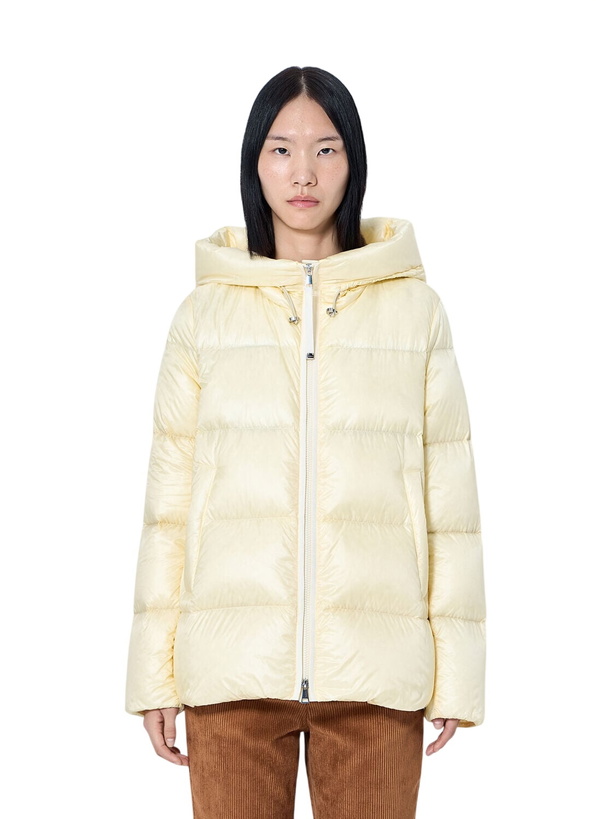 Photo: Moncler Serittes Short Parka